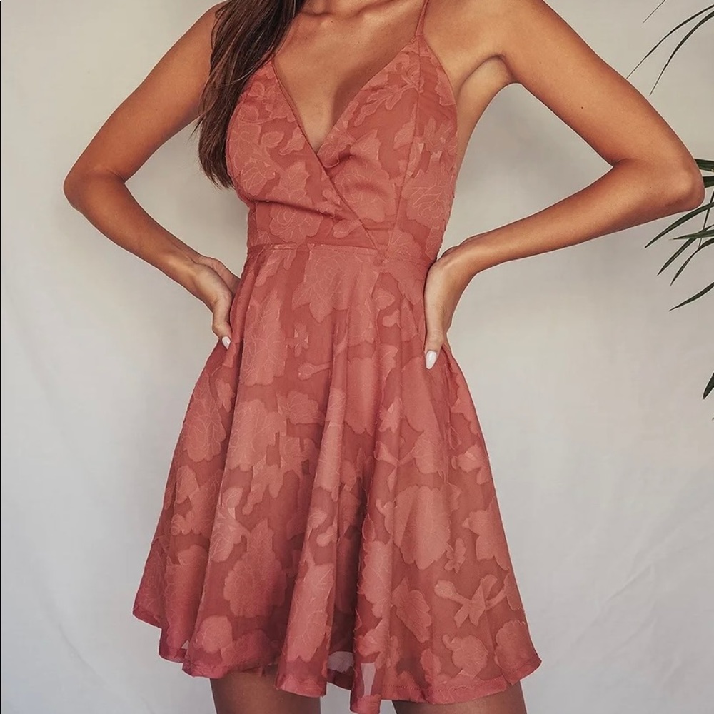 Lulu’s Rose Pink Burnout Floral Skater Dress M